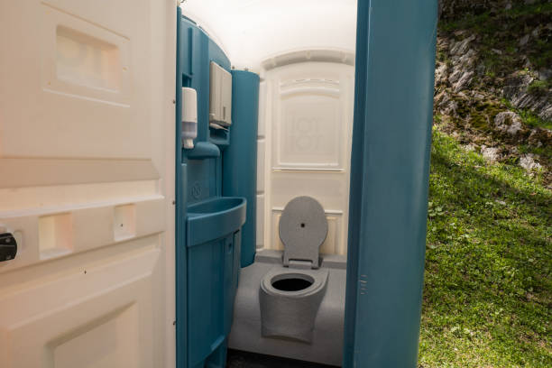 Porta potty rental for outdoor events in Linden, NJ